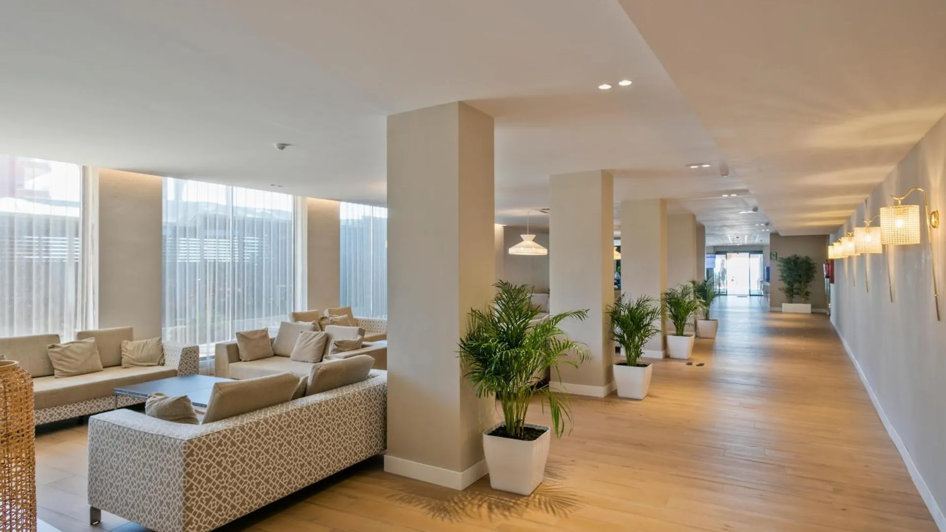 Hotel Best Terramarina La Pineda 4*,